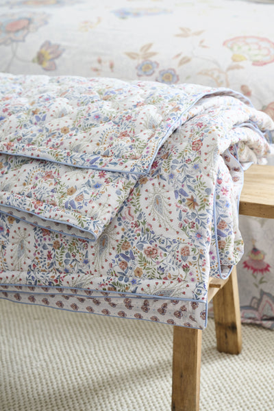 Pip Studio Quilt Kairi Bloom Quilt Light Blue