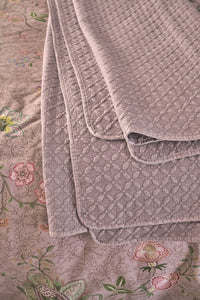 Pip Studio Quilt Mumbai Morning Quilt Pink