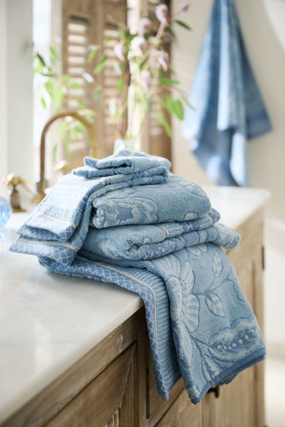 Pip Studio Handdoek Jasmin Jacquard Licht blauw